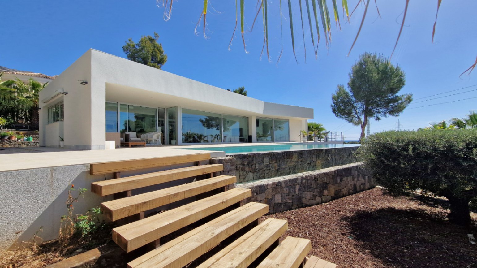 Villa moderna con vistas al mar en Altea - Galera de las Palmeras